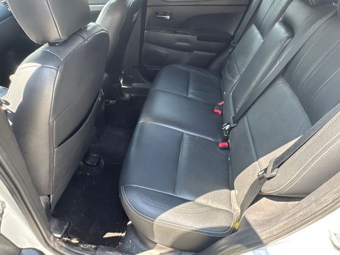 Used 2014 Mitsubishi Outlander Sport SE AWD/4WD image 6