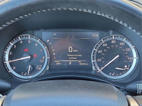 Used 2022 Toyota Highlander XLE image 26