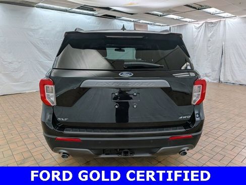 Certified 2022 Ford Explorer XLT w/ Equipment Group 202A image 6