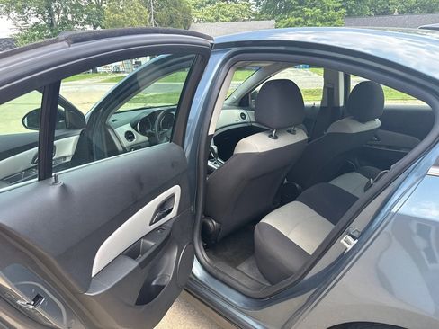 Used 2012 Chevrolet Cruze LS w/ Connectivity Package FWD image 12