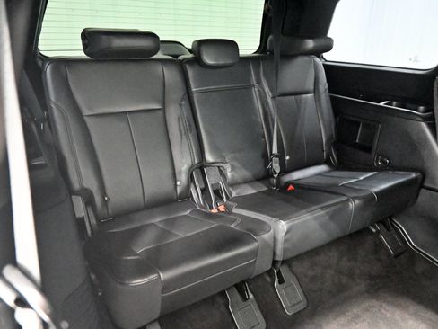 Used 2021 Ford Expedition XLT AWD/4WD image 31