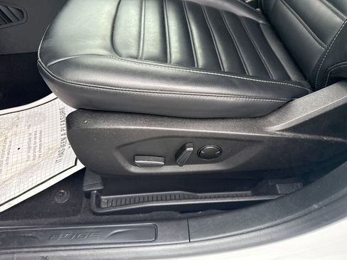 Used 2024 Ford Edge SEL w/ Convenience Package image 29