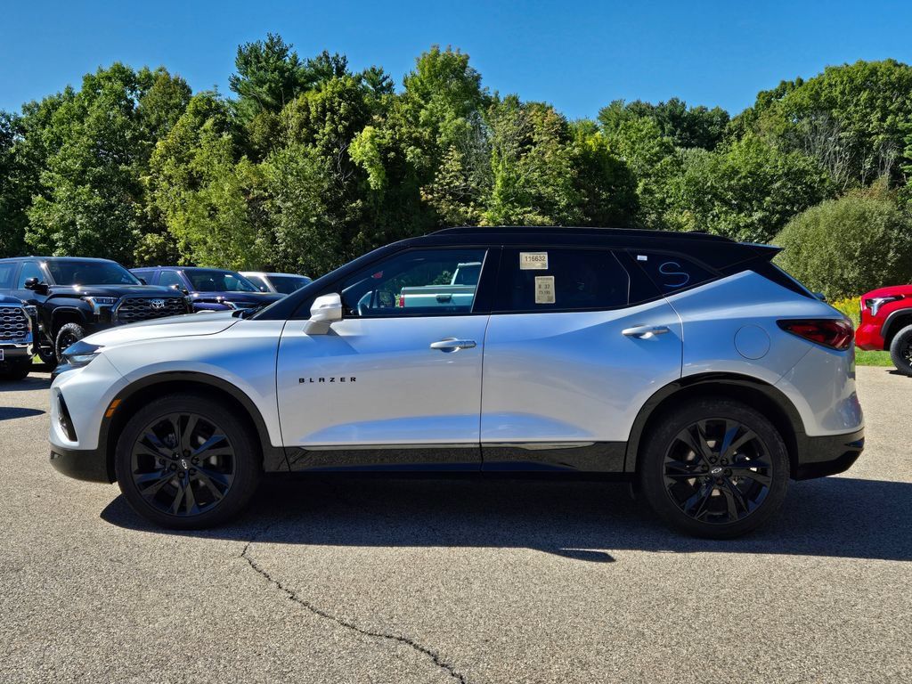 Used 2022 Chevrolet Blazer RS w/ Driver Confidence II Package AWD/4WD image 2