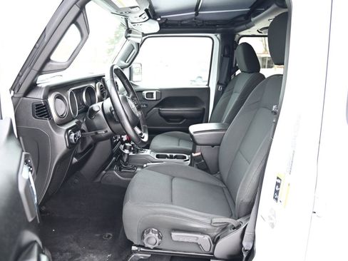 Used 2021 Jeep Wrangler Unlimited Sport image 16