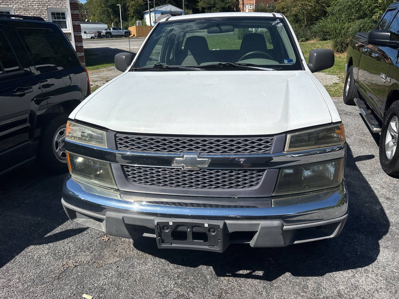 Used 2008 Chevrolet Colorado W/T AWD/4WD image 2