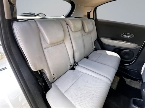 Used 2019 Honda HR-V LX image 27