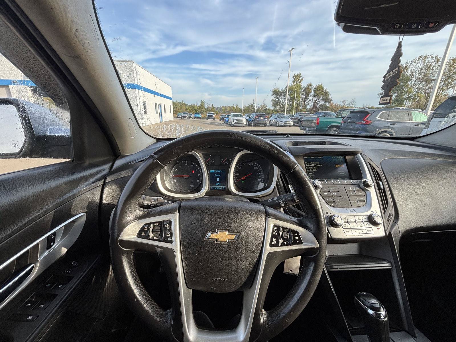 Used 2016 Chevrolet Equinox LTZ w/ Enhanced Convenience Package FWD image 25