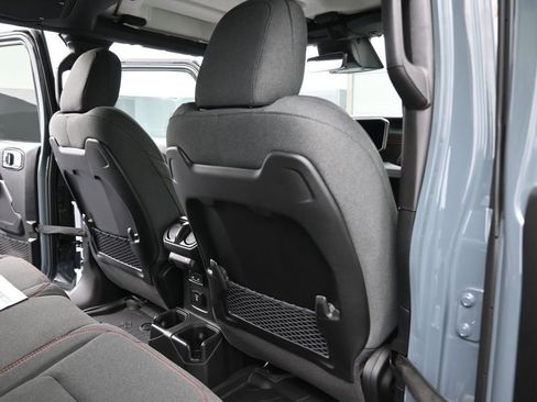 New 2026 Jeep Wrangler Unlimited Rubicon image 14