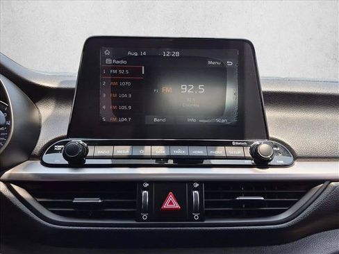 Used 2020 Kia Forte LXS FWD image 13