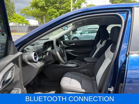 Used 2024 Chevrolet Trax LS FWD image 8