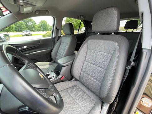 Used 2024 Chevrolet Equinox LT FWD image 22
