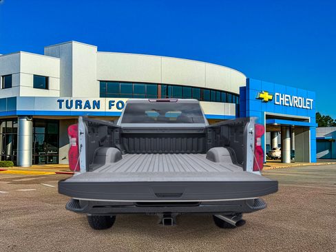 Used 2026 Chevrolet Silverado 2500 Custom w/ Custom Convenience Package AWD/4WD image 4