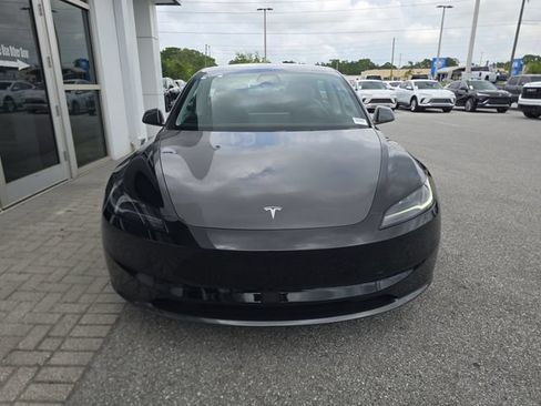 Used 2025 Tesla Model 3 Long Range AWD/4WD image 2