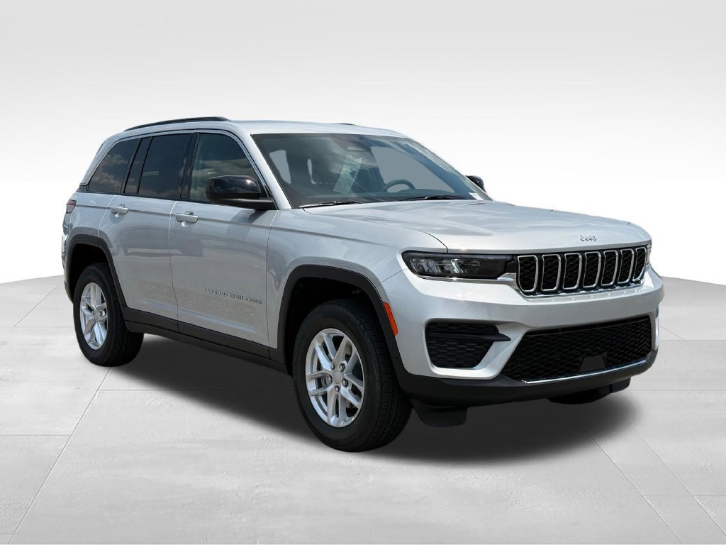 New 2026 Jeep Grand Cherokee 2WD image 30