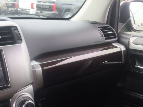 Used 2019 Toyota 4Runner Limited AWD/4WD image 27