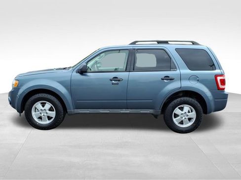 Used 2011 Ford Escape XLT FWD image 3