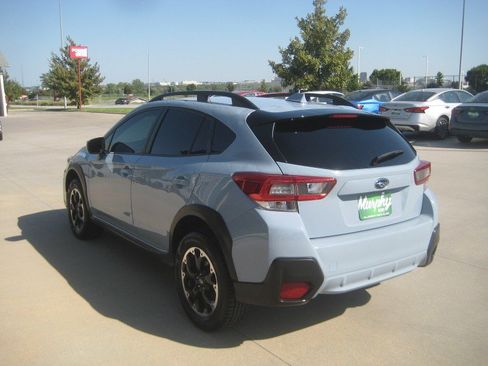 Used 2023 Subaru Crosstrek 2.0i Premium AWD/4WD image 5