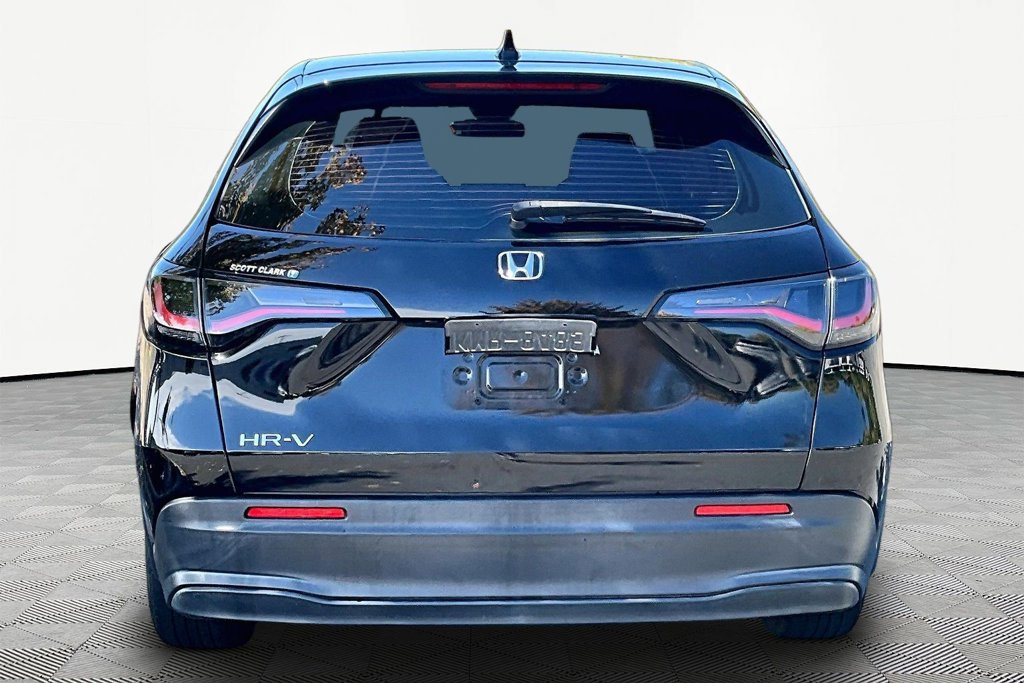 Used 2023 Honda HR-V LX image 6