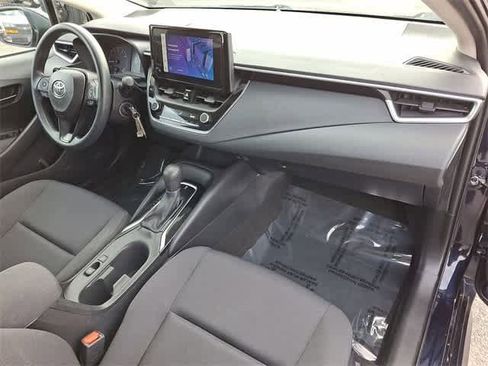 Used 2024 Toyota Corolla LE image 31