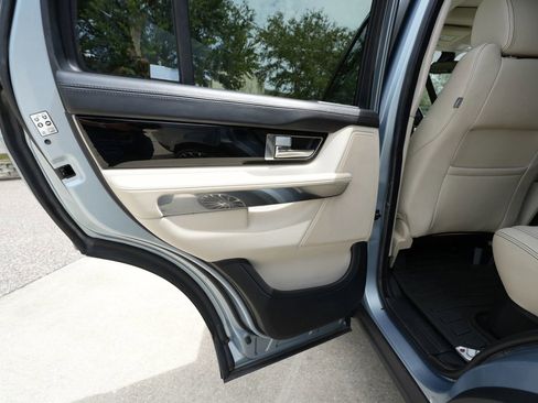 Used 2011 Land Rover Range Rover Sport Supercharged image 30