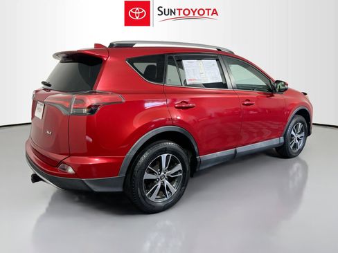 Used 2016 Toyota RAV4 XLE image 4