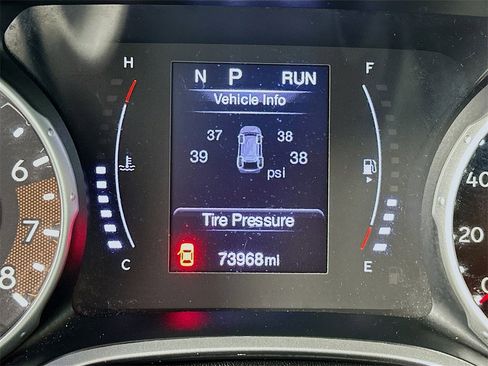 Used 2020 Jeep Compass Latitude image 12