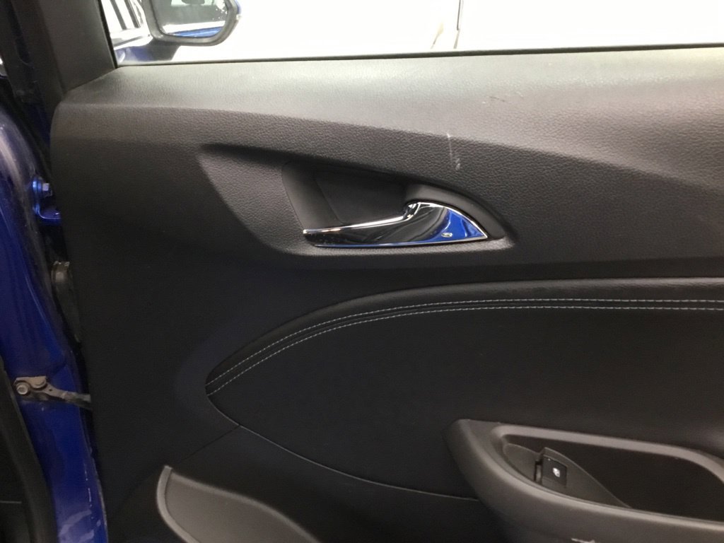 Used 2016 Chevrolet Cruze Premier FWD image 18