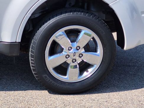 Used 2011 Ford Escape XLT w/ 202A Rapid Spec Order Code FWD image 14