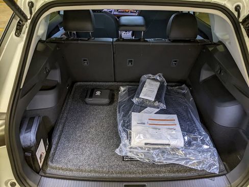 New 2026 Volkswagen Tiguan SE AWD/4WD image 26