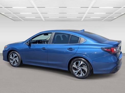 Used 2022 Subaru Legacy Premium image 3