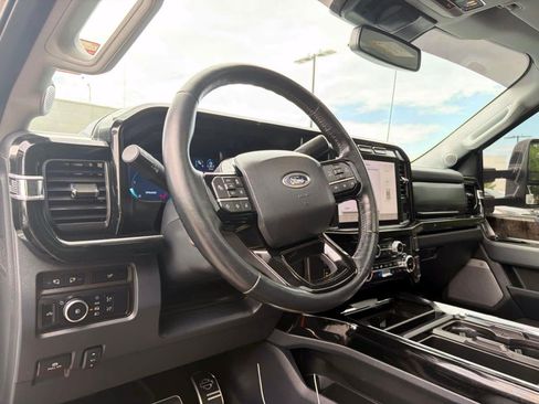 Used 2024 Ford F250 Lariat w/ Lariat Ultimate Package AWD/4WD image 24