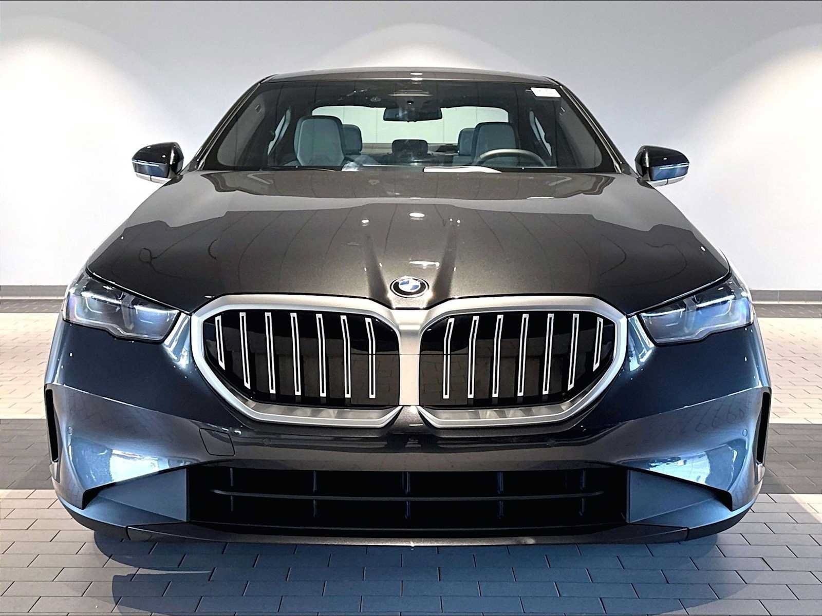 Used 2026 BMW 540i xDrive AWD/4WD image 13