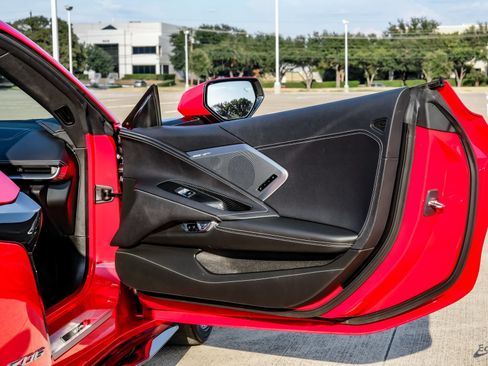 Used 2024 Chevrolet Corvette Z06 w/ Z07 Performance Package RWD image 75