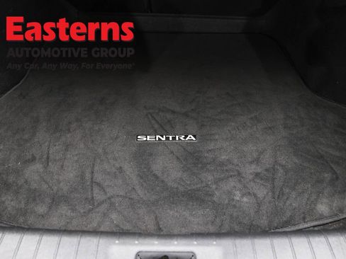 Used 2024 Nissan Sentra SV FWD image 9