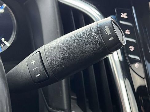 Used 2016 Cadillac Escalade Platinum image 36