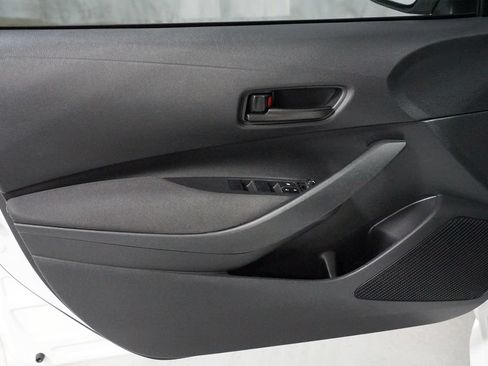 Used 2024 Toyota Corolla LE FWD image 27