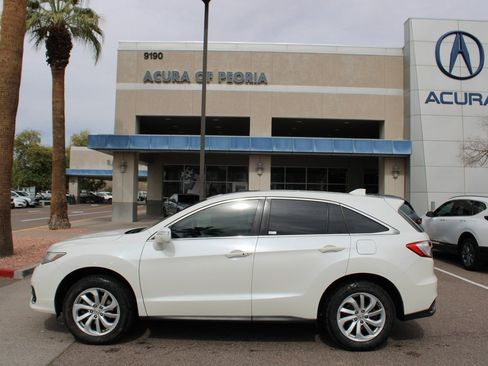Used 2017 Acura RDX FWD image 2