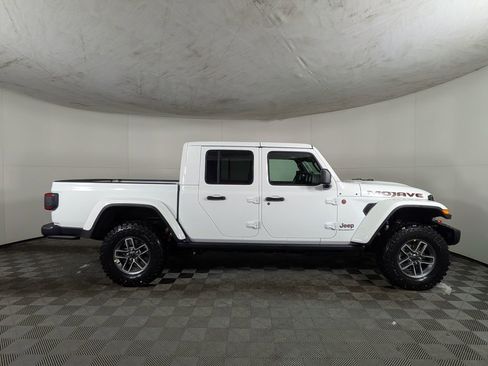 New 2026 Jeep Gladiator Mojave AWD/4WD image 6
