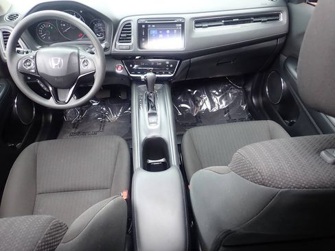 Used 2017 Honda HR-V EX image 11