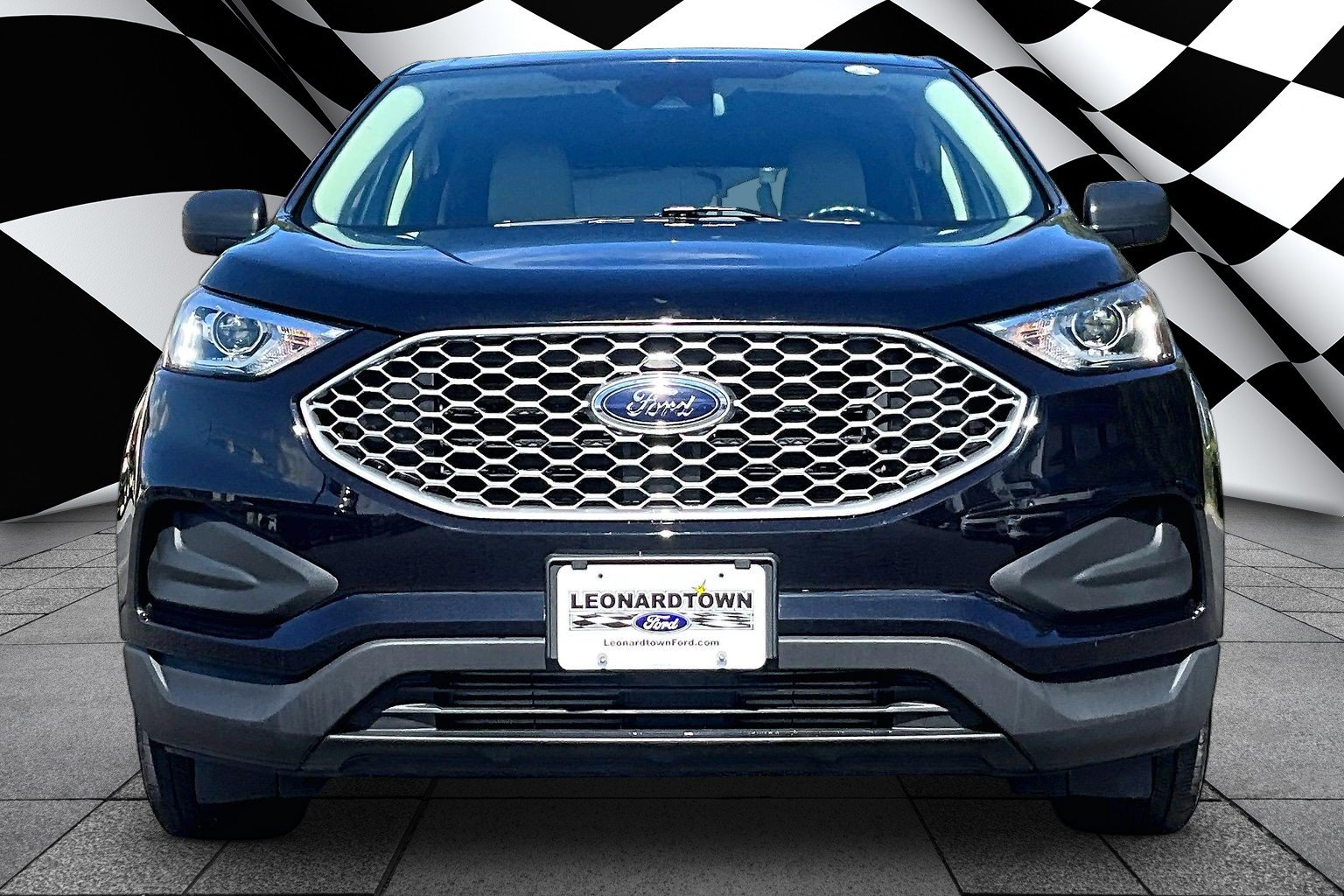 Used 2023 Ford Edge SE AWD/4WD image 3