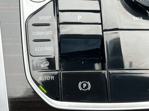 Used 2026 BMW X6 xDrive40i image 9