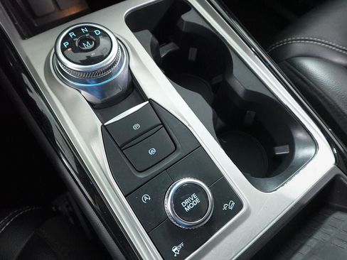 Used 2024 Ford Explorer ST w/ Technology Package image 30