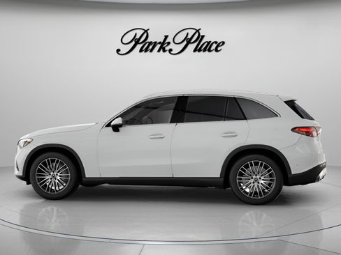 Certified 2026 Mercedes-Benz GLC 300 image 8