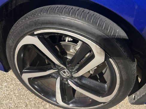 Used 2020 Honda Accord Sport image 8