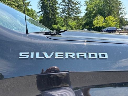 Used 2023 Chevrolet Silverado 1500 LT AWD/4WD image 5