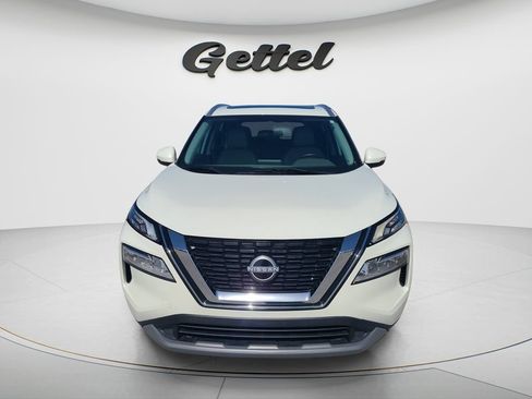 Used 2022 Nissan Rogue SV w/ SV Premium Package FWD image 2