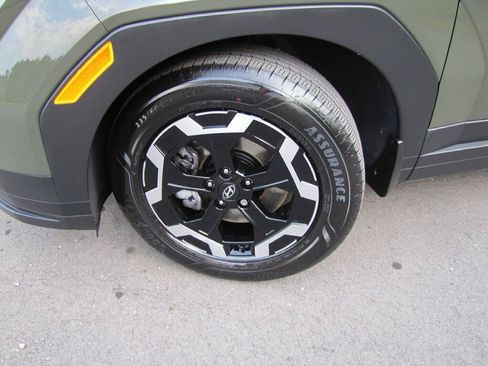 Used 2025 Hyundai Santa Fe SEL FWD image 24