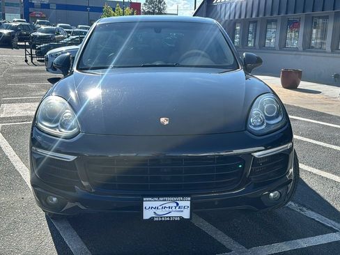 Used 2015 Porsche Cayenne S AWD/4WD image 8