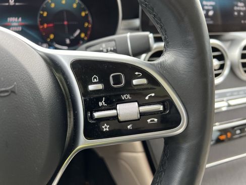 Used 2021 Mercedes-Benz GLC 300 4MATIC image 29