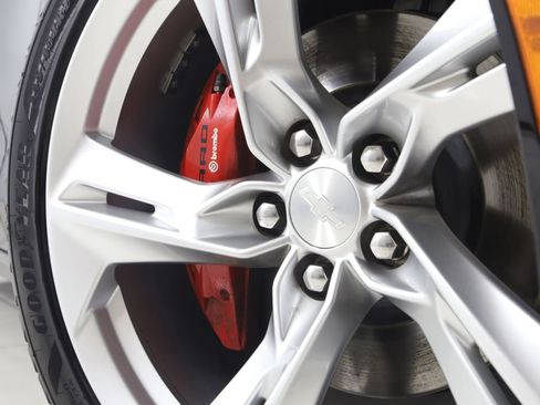 Used 2023 Chevrolet Camaro SS RWD image 18